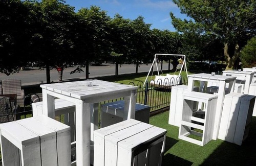 Wangerland Apartment | Room in all-inclusive party resort, Wangerland