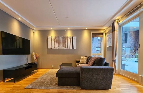 Gamle Oslo House | Room in Apartment - Waterfront Central Hotel Vibe Room King Size Bed