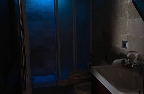Santa Cristina a Mezzana Bed & Breakfast | Room in B&B - Alessio Room Overlooking the Vineyards of Tuscany