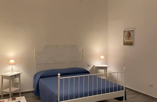 Mount Vesuvius - Pompei House | Room in B&B - Palazzo D'aquino, Large Double Room Num1