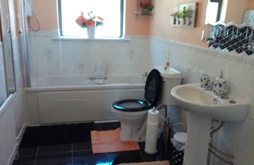 Sneem House | Room in Bungalow - Very Nice View With This Room