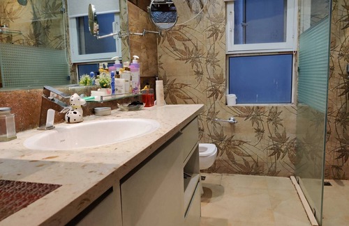 Panchkula House | Room in Condo - 'mount View Double-bed' By Aparna Bienvenue !