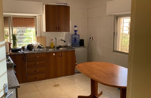 Al Swaifyeh House | Room in Cosy Design House With big Garden and Glasshouse