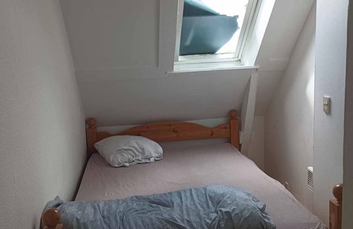 Koge House | Room in Guest Room - North Beach Inn Guesthouse