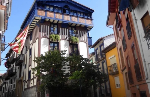Mutriku Apartment | Room in Mutriku, downtown, between San Sebastián, Bilbao and Vitoria