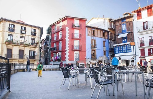 Mutriku Apartment | Room in Mutriku, downtown, between San Sebastián, Bilbao and Vitoria