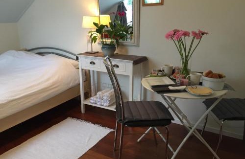 Oss House | Room in Oss