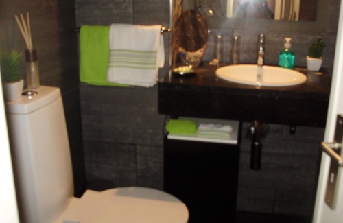 Santo Antonio dos Olivais Apartment | Room in prime area of ​Coimbra /private toilet