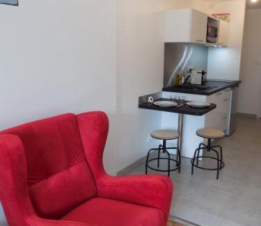 Arenes Romaines - Saint-Martin-du-Touch Apartment | Room in Toulouse Studio 4 proche Airbus à TOULOUSE ST Martin du Touch