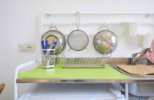 Scarlino Scalo Apartment | Room 'La Lenzerina' with Shared Garden and Wi-Fi