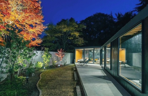 Toon RV Rental | Room only | Phantom building | 3person plan Com/Toon City Ehime