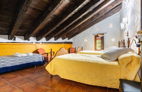 Morella Other | Room 'Palomar' with Shared Terrace and Shared Garden