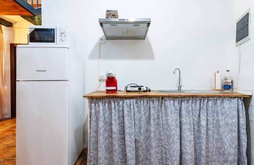 Morella Other | Room 'Palomar' with Shared Terrace and Shared Garden