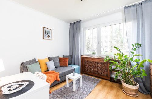 Bemowo Apartment | ROOM, Pirenejska 20 Cozy Rooms