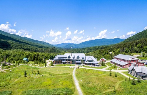 Bretton Woods Condo | Room, Queen, 4 Bunks with Shared Bathroom