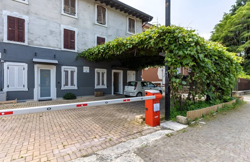 Sud-Ovest Apartment | Room 'Romeo' with Wi-Fi