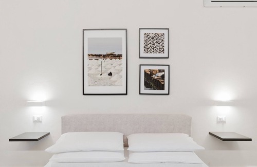 Marsala House | Room 'Scirocco' with Shared Garden, Wi-Fi and Air Conditioning