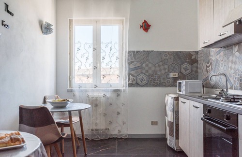 Agrigento Apartment | Room 'Stanza Seme' with Balcony, Wi-Fi and Air Conditioning
