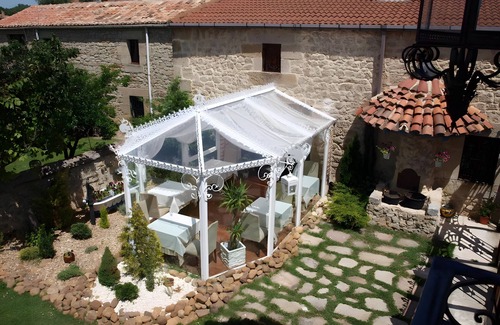 Ocenilla Apartment | Room 'Suite 4' with Mountain View, Shared Terrace and Wi-Fi