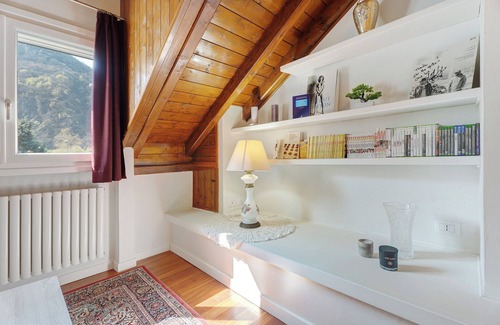 Gravellona Toce Apartment | Room 'Superior' with Shared Pool, Wi-Fi and Air Conditioning
