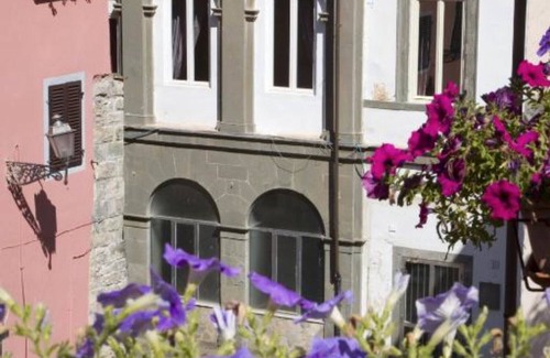 Bagni di Lucca Apartment | Room 'Tripla 1' with Shared Garden, Wi-Fi and Air Conditioning