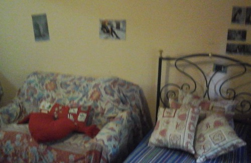 Gravina di Catania House | Room with two single beds in elegant apartment terraced two