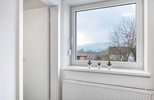 Rotenburg an der Fulda Apartment | Room 'Zimmer 1' with Shared Garden and Wi-Fi