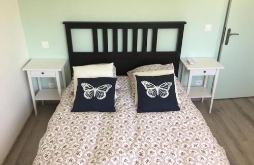 Fontguenand Bed & Breakfast | Rooms with breakfast included and guest table in Berry, near the Loire Castles