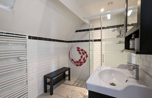 Fontguenand Bed & Breakfast | Rooms with breakfast included and guest table in Berry, near the Loire Castles