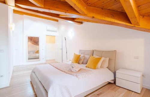 Cesana Brianza Apartment | Roomy and bright apartments with terrace!