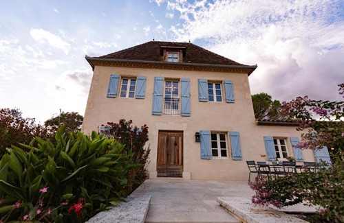 Roques House | Roques Cottage - Spacieuse maison pierre avec piscine chauffée, cuisine d'été, pétanque, ping-pong et jeux enfants - 10 min de Vic