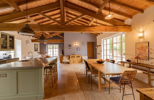 Roques House | Roques Cottage - Spacieuse maison pierre avec piscine chauffée, cuisine d'été, pétanque, ping-pong et jeux enfants - 10 min de Vic