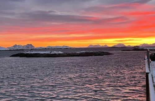Henningsvaer Apartment | Rorbuleilighet i Henningsvær