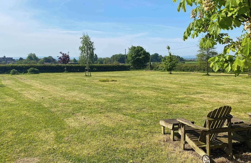 Staple Hill Apartment | Rose by STAE-Homes Su