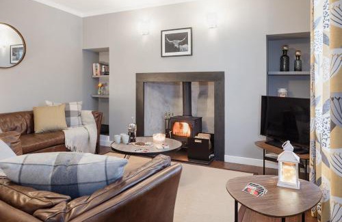 Carrbridge House | Rose Cottage - Seasgair Lodges