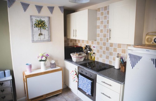 Martlesham Heath House | Rose Cottage, Self Contained Property, A Perfect Place to Stay in Woodbridge