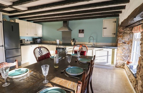 Bellingham Cottage | Rose Hip Cottage