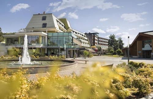 Loipersdorf bei Fuerstenfeld House | Rose suite - 1 night incl. thermal baths - Thermenhotel Vier Jahreszeiten