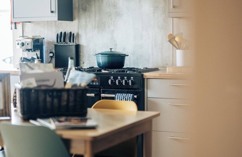 Murthly House | Rosebank House -12 Guests across 6 ensuite bedrooms, Wood Burner & EV point