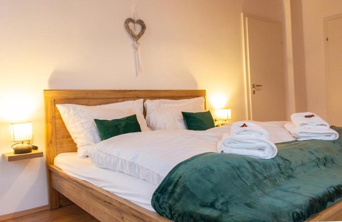 Krieglach House | Roseggercafé