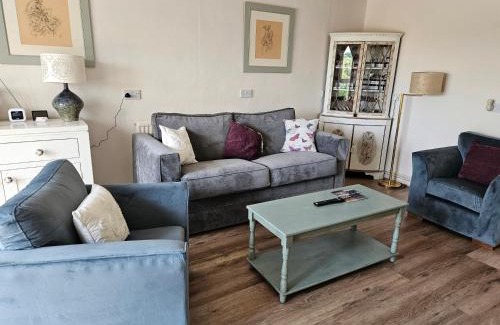 Somerton House | Rosehip Cottage