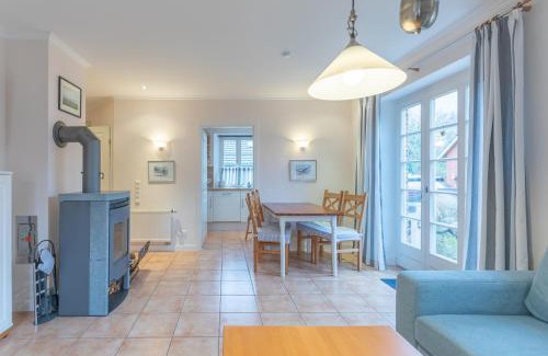 Risum-Lindholm House | Rosenhuus