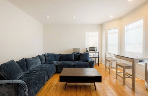 Oxon Hill House | Rosier Suites