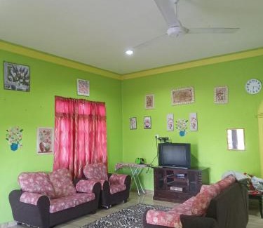 Kampung Penarik House | Rosma homestay