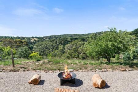 Crafers West House | Rossini's Cottage - Hills Escape
