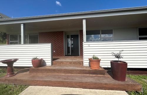 Owhata House | Rotorua Lakes Cottage