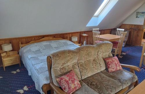 Mricna House | Roubenka Mříčná