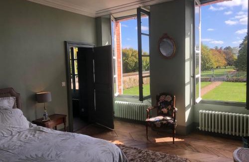 La Vieille-Lyre House | Rouge Maison