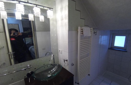 Bolsena House | Route 66 Motel GeA