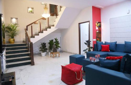 Gachibowli Apartment | Row House 4 BHK - 4 balconies-Near AIG Hospital, Gachibowli